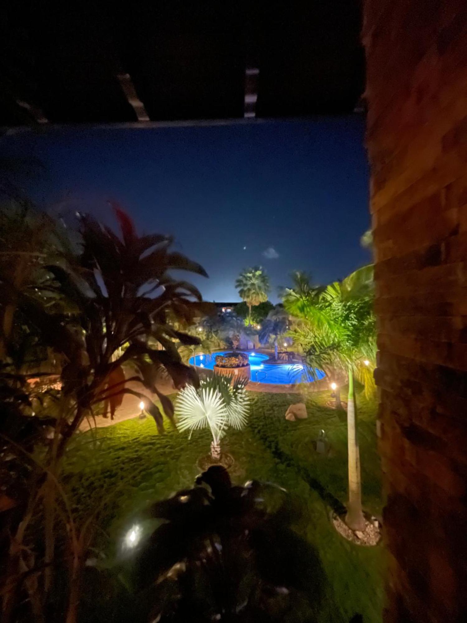 Eagle Beach Steps Away Home Palm Beach Bagian luar foto