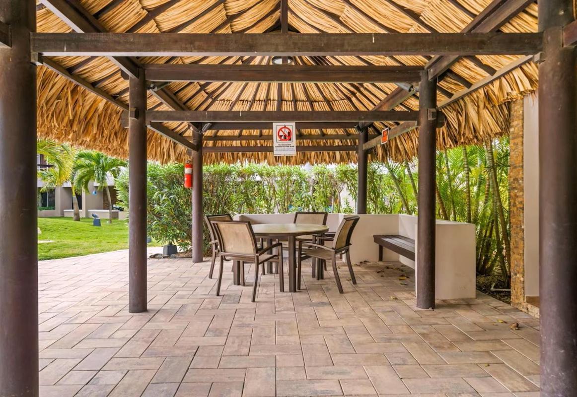 Eagle Beach Steps Away Home Palm Beach Bagian luar foto